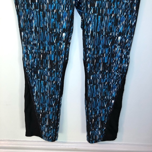 Nike Dri-Fit Running Blue & Black Capris Size Small - Picture 4 of 10